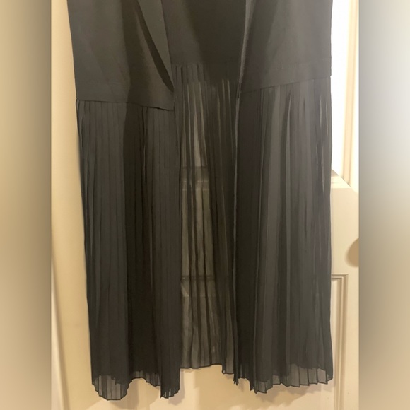 NWOT 2 EXTREMZ black Vest Unique Fringe Sz M Cut from the sides - Picture 2 of 9